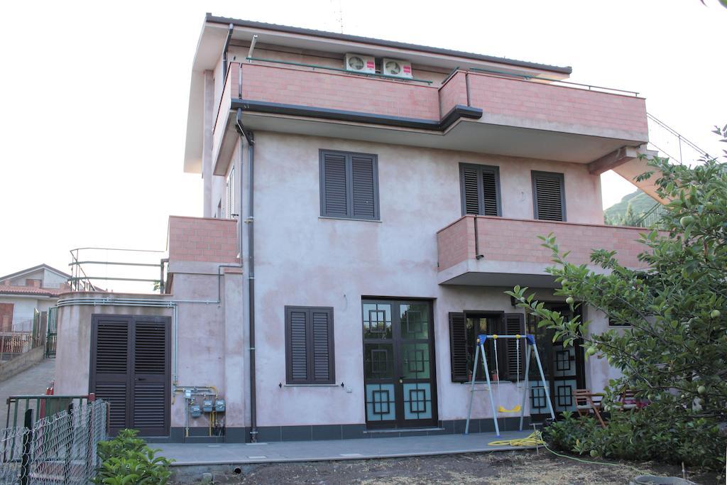 Etna Holiday Home 니콜로시 객실 사진