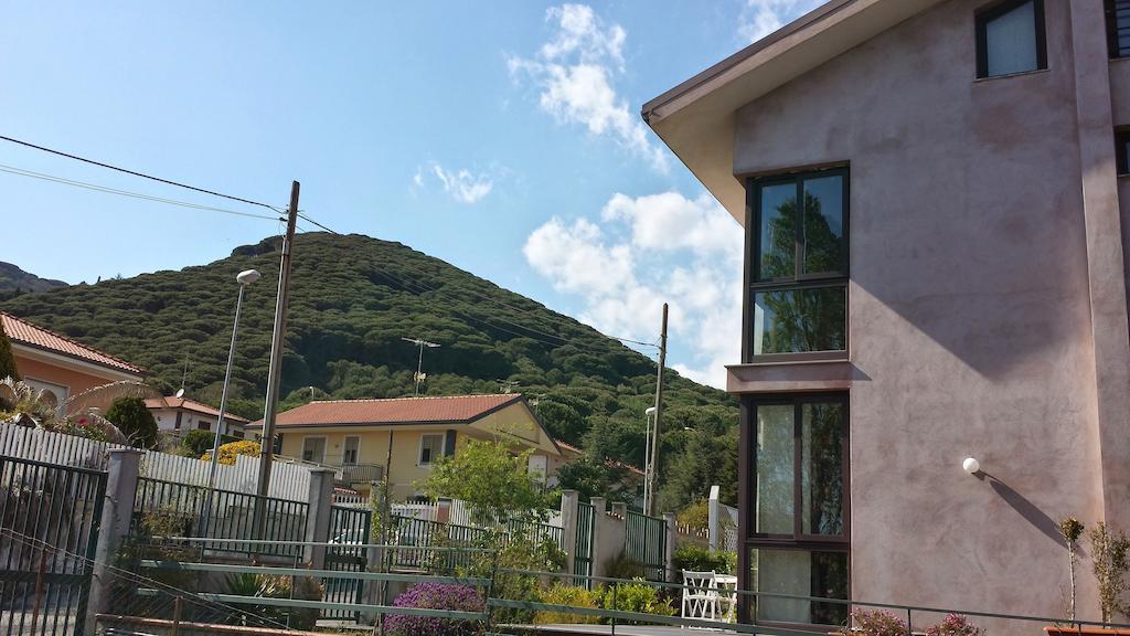 Etna Holiday Home 니콜로시 객실 사진